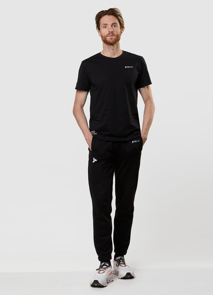 Man wearing TRI-FIT Casualwear black cotton T-Shirt.